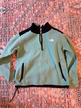 The North Face Mint Fleece Quarter-Zip Pullover